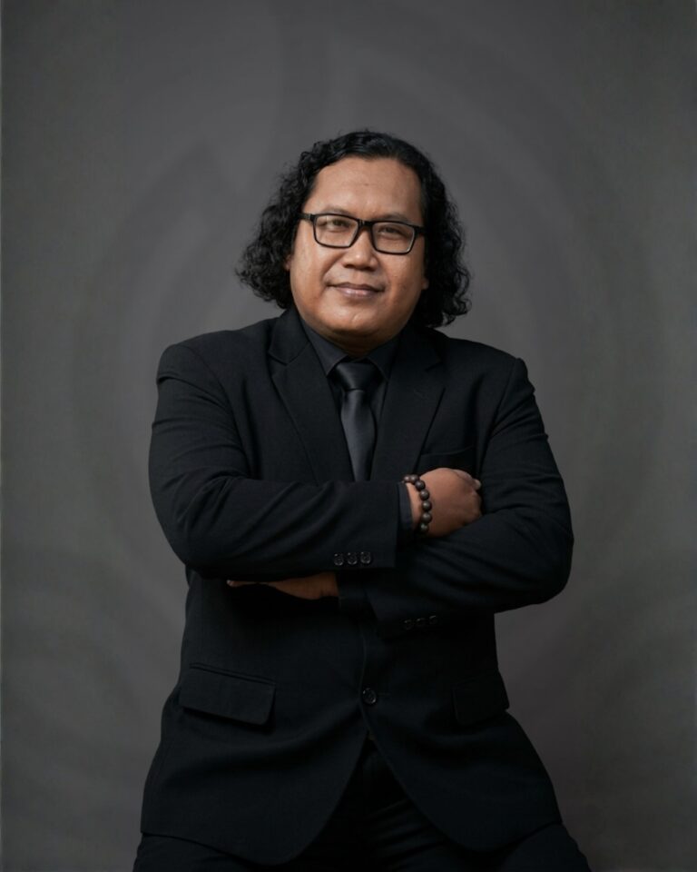 Dr. Ikwan Setiawan, M.A